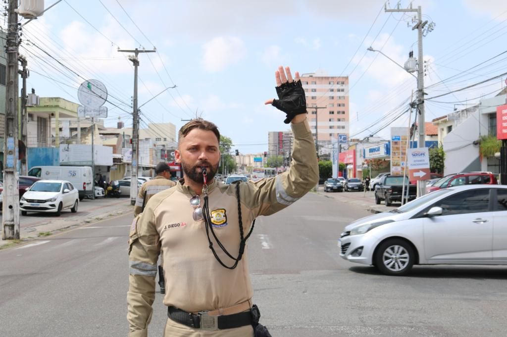 Obra altera trânsito na Avenida Júlio César Leite, em Aracaju