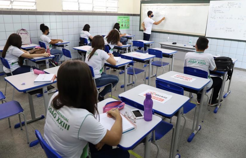 Estudantes terão direito a poupança para permanecer na escola