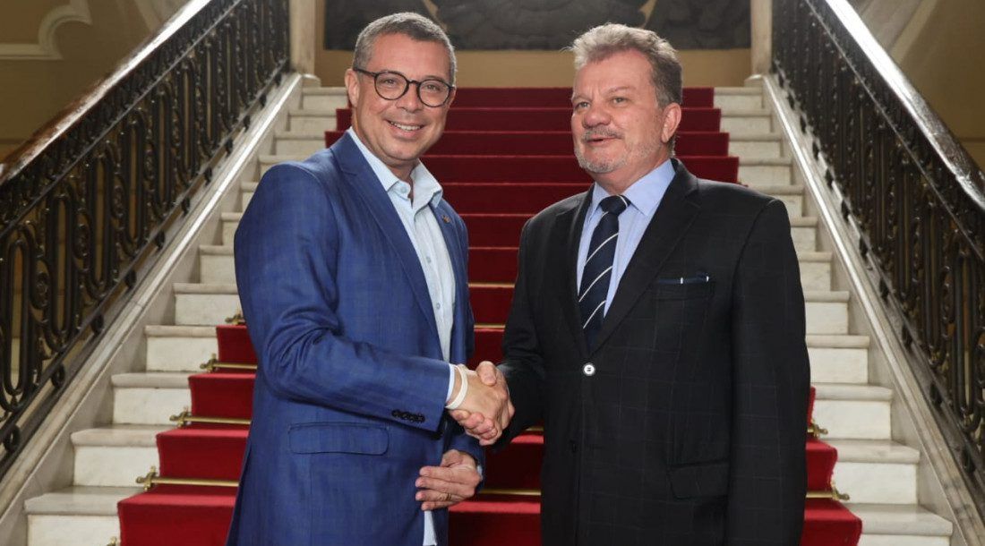 Governador de Sergipe, Fábio reassume cargo