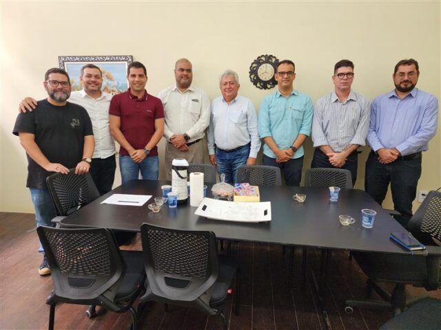 Prefeito de Estância e Reitor da UFS formalizam proposta de criação de campus universitário no município