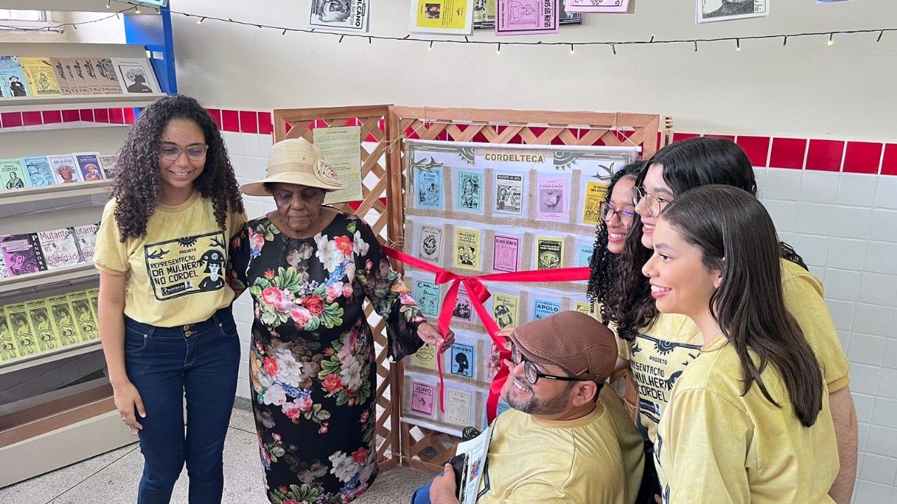 Colégio da rede estadual em Sergipe inaugura Cordelteca e homenageiam Alda Cruz