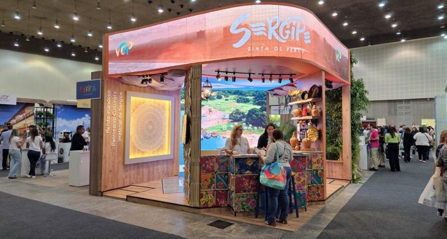 Sergipe se destaca em uma feira de turismo e atrai elogios no Nordeste