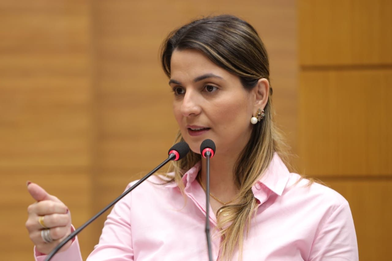 Deputada Lidiane Lucena destaca avanços e melhorias no Ipesaúde