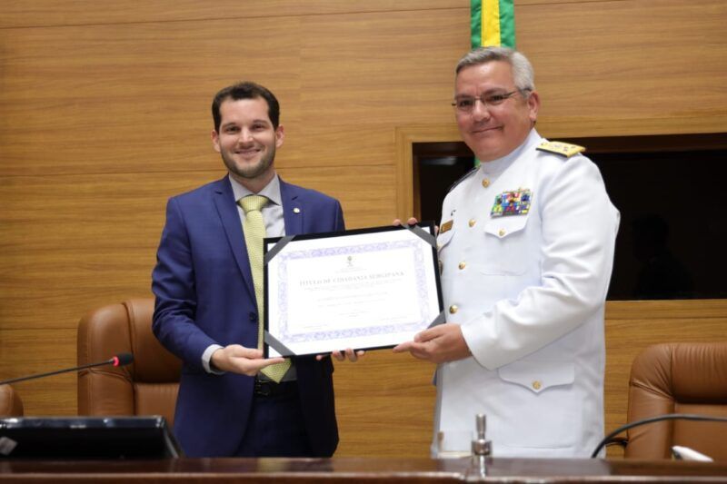Vice-Almirante Humberto Caldas da Silveira Júnior recebe título de cidadania Sergipana em sessão especial na Alese