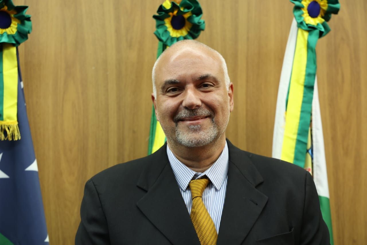 Diretor-presidente da Energisa recebe título de Cidadão Aracajuano