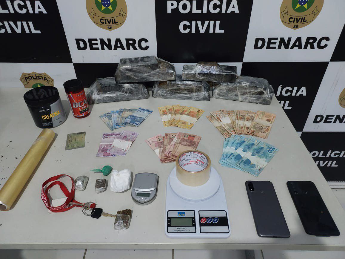 Motoboy é preso em Aracaju suspeito de entregar drogas a domicílio no bairro Santos Dumont
