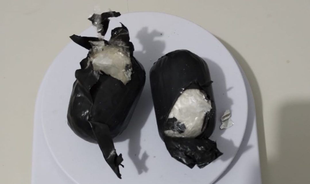 Mulher é presa em flagrante tentando entrar com drogas no Presídio de Tobias Barreto