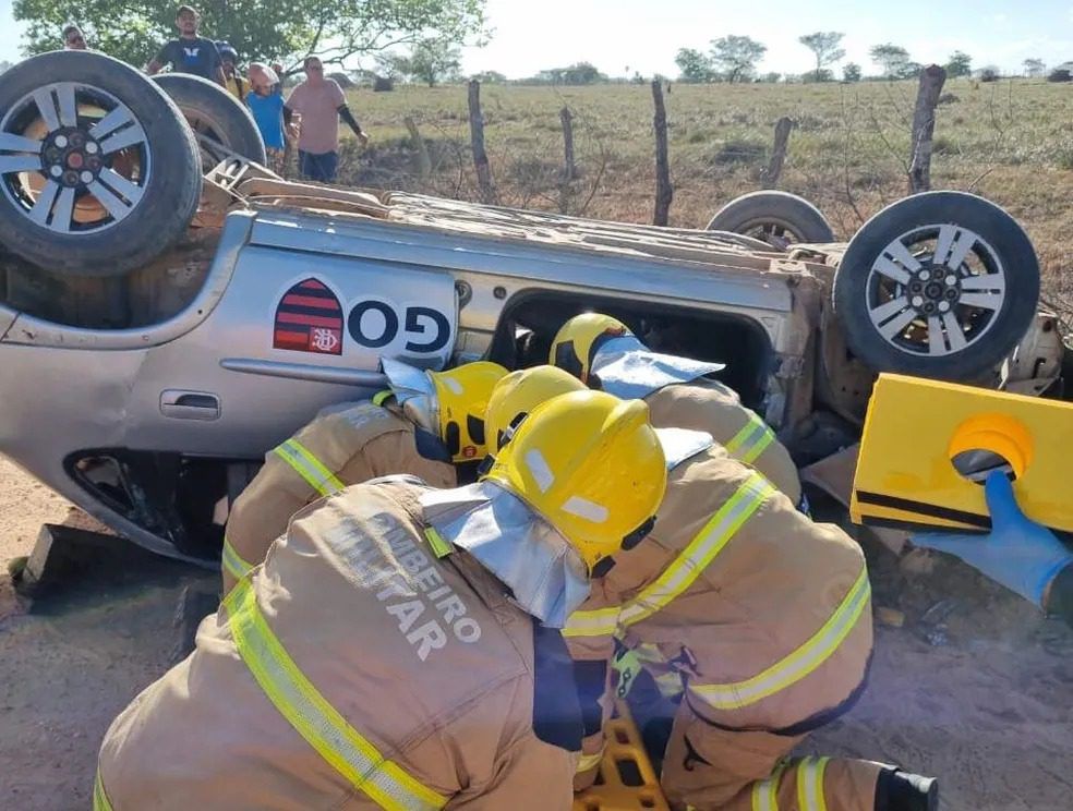 Capotamento deixa um morto e um ferido grave no Povoado Barro Vermelho, em Lagarto