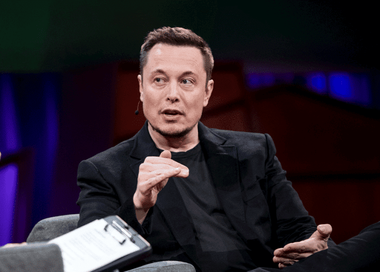 Elon Musk antecipa um futuro em que a inteligência artificial tornará todos os empregos obsoletos