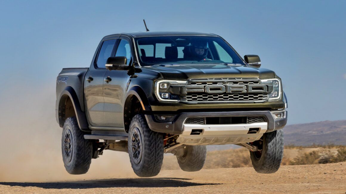 Recorde Radical: Ford Ranger Raptor Entra para o Guinness Book com Manobra Incrível