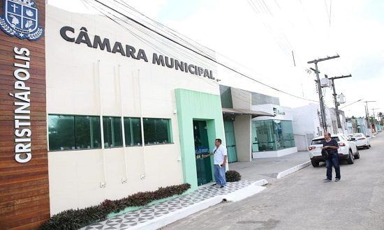 Vereador Internacional: Câmara municipal de Cristinápolis planeja aumento nas diárias dos vereadores