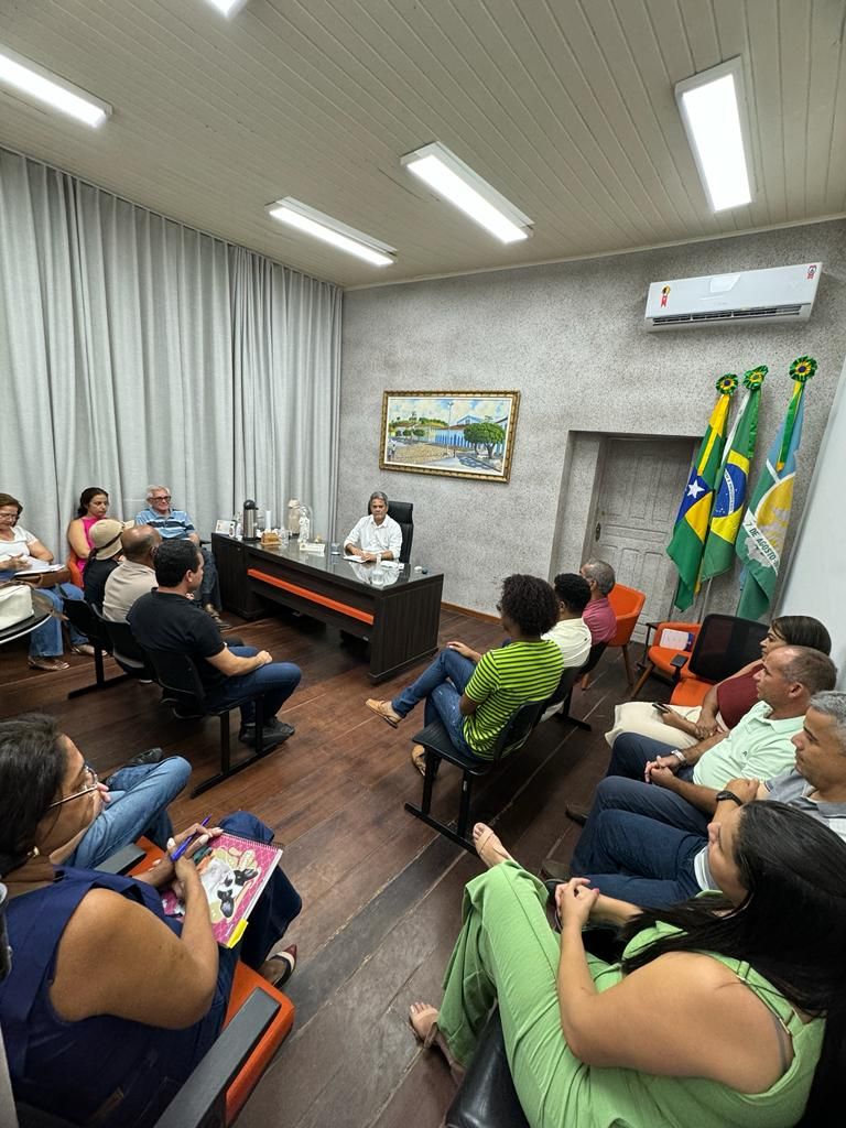 Prefeito de Laranjeiras anuncia medidas emergenciais diante da queda de arrecadação do ICMS