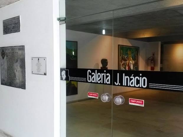 Galeria de Arte J. Inácio Celebra 42 Anos de Democracia Artística e Resiliência Cultural