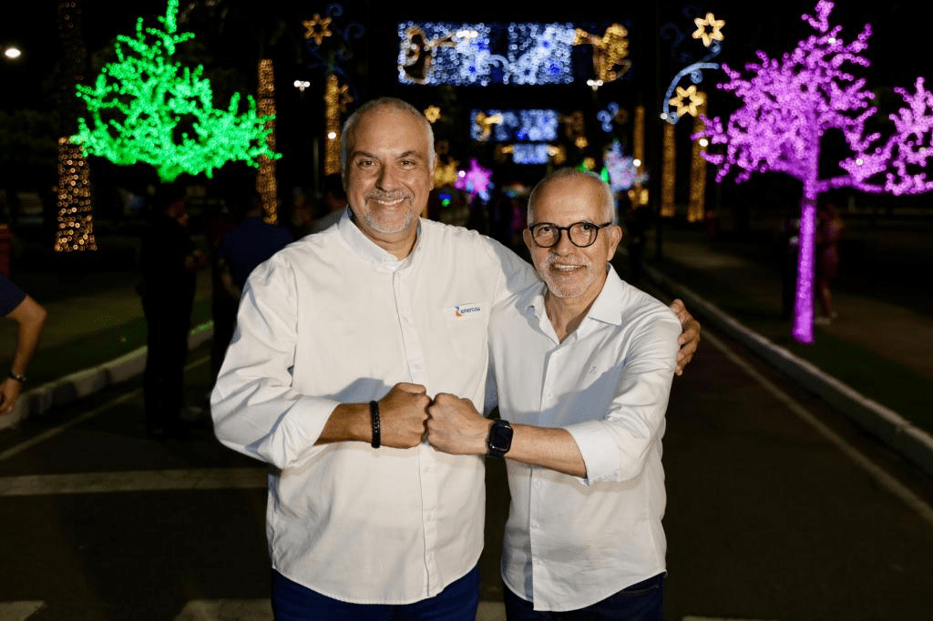 Luzes do Natal Iluminado do Parque Sementeira são acesas e transformam Aracaju em uma cidade mágica e turística