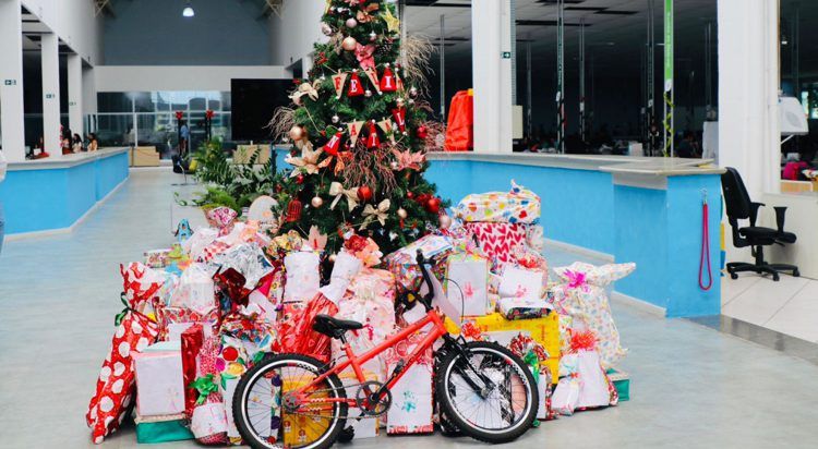 SES Promove Campanha 'Árvore do Bem' e arrecada presentes para crianças carentes