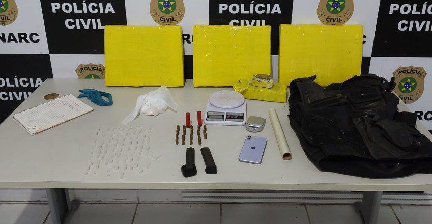 Operação Policial em Areia Branca Resulta na Prisão de Mulher com 13 kg de Maconha