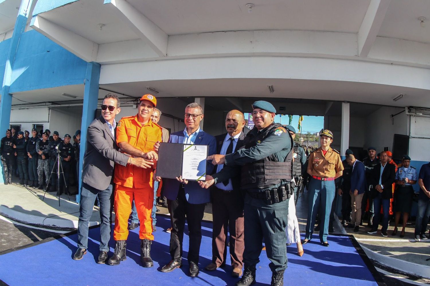 Governador sanciona lei histórica para valorização dos profissionais da segurança pública em Sergipe