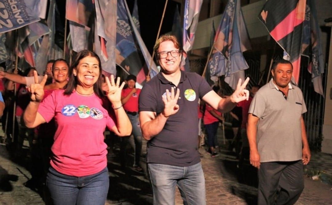 Gedalva que andava com praguinha do partido de Bolsonaro se Filia ao PT em Sergipe