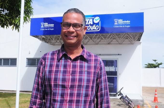 Conheça o homem de muitos nomes: Júlio, Júlio Bahia, Júlio Nascimento e Júlio de Marcos Santana