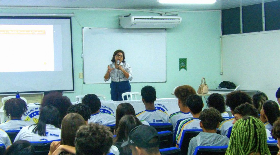 Programa 'Maria da Penha vai à Escola' é lançado em Sergipe