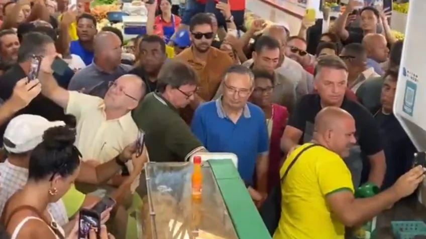 Bolsonaro Visita Mercados Centrais de Aracaju em Passeio por Sergipe