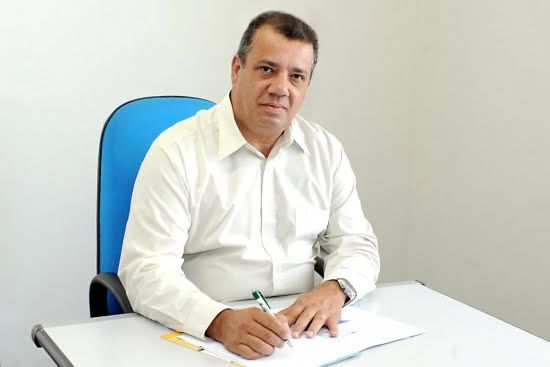 Escândalo em Pacatuba: Ex-prefeito e outros 13 indiciados por corrupção e fraude