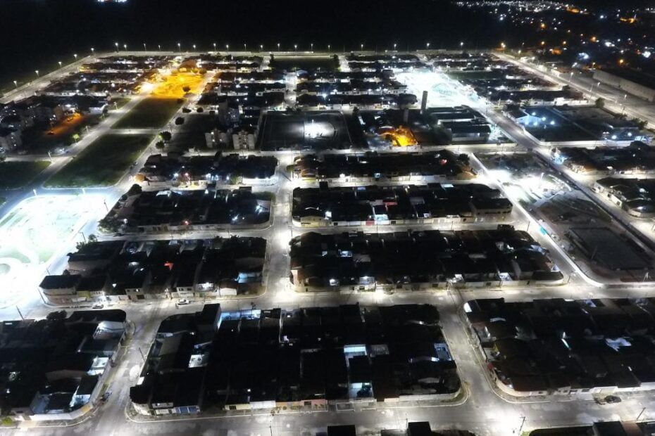 Modernização da iluminação pública em Aracaju reduz consumo de energia em 67%