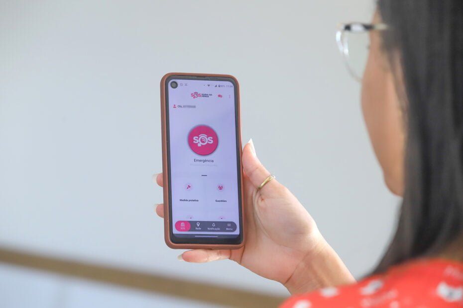 SOS Maria da Penha: Aplicativo revolucionário amplifica segurança das mulheres em Aracaju