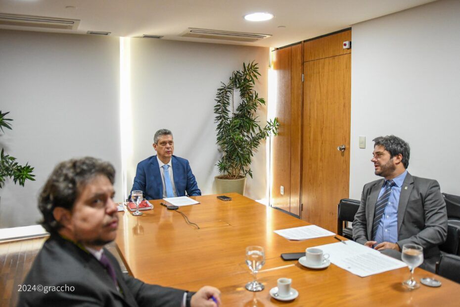 Márcio Macêdo representa Lula em reunião de líderes de 10 países convocada pela ONU