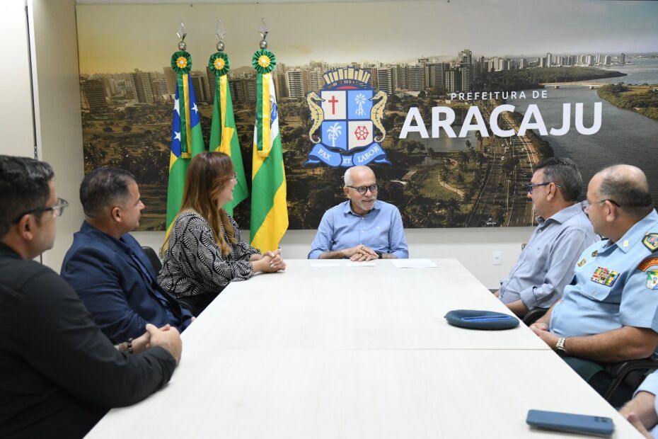Edvaldo Nogueira anuncia Lucas Rebello como novo secretário da Defesa Social e da Cidadania de Aracaju