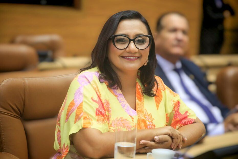 Deputada Carminha Paiva oficializa candidatura à prefeita de Nossa Senhora do Socorro no próximo sábado