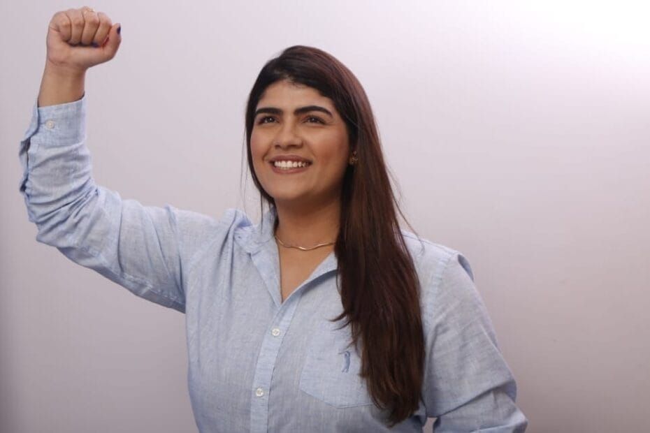 Sara Vitória Parabeniza as Mulheres no Dia Internacional da Igualdade Feminina