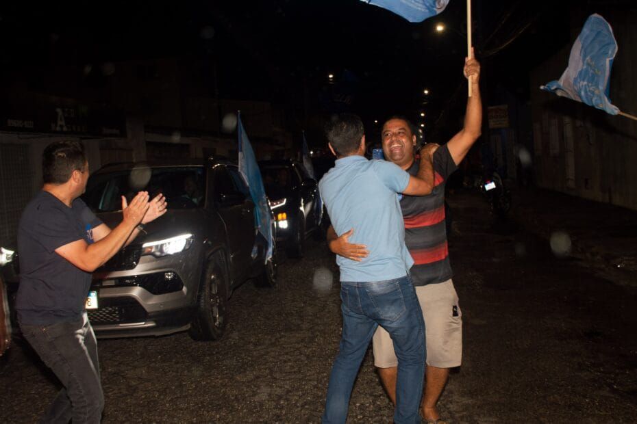 Luiz Roberto realiza carreata sem fogos em Aracaju e apresenta propostas para o Augusto Franco