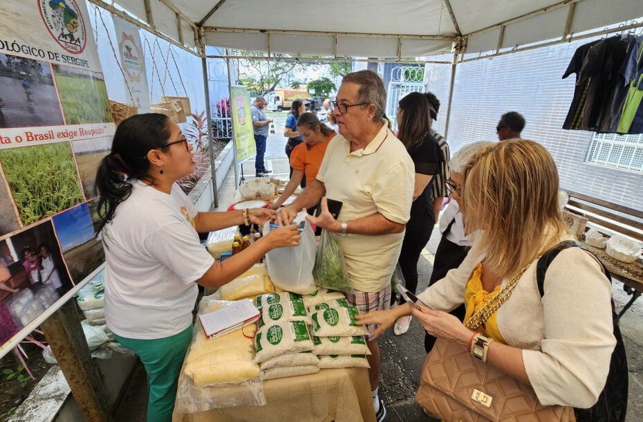 Feira da agricultura familiar promove inclusão produtiva e alimentos saudáveis em sergipe