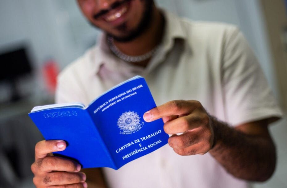 Vagas de Emprego em Aracaju: NAT Disponibiliza 52 Oportunidades, Incluindo Operador Comercial e Caixa