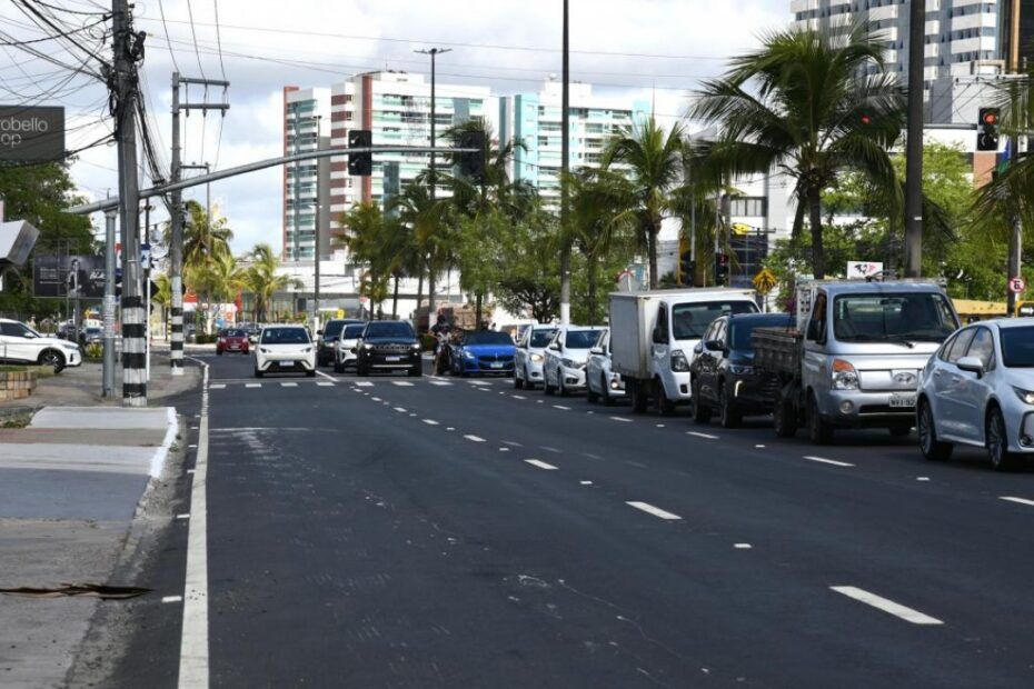 Reestruturação Avenida Tancredo Neves