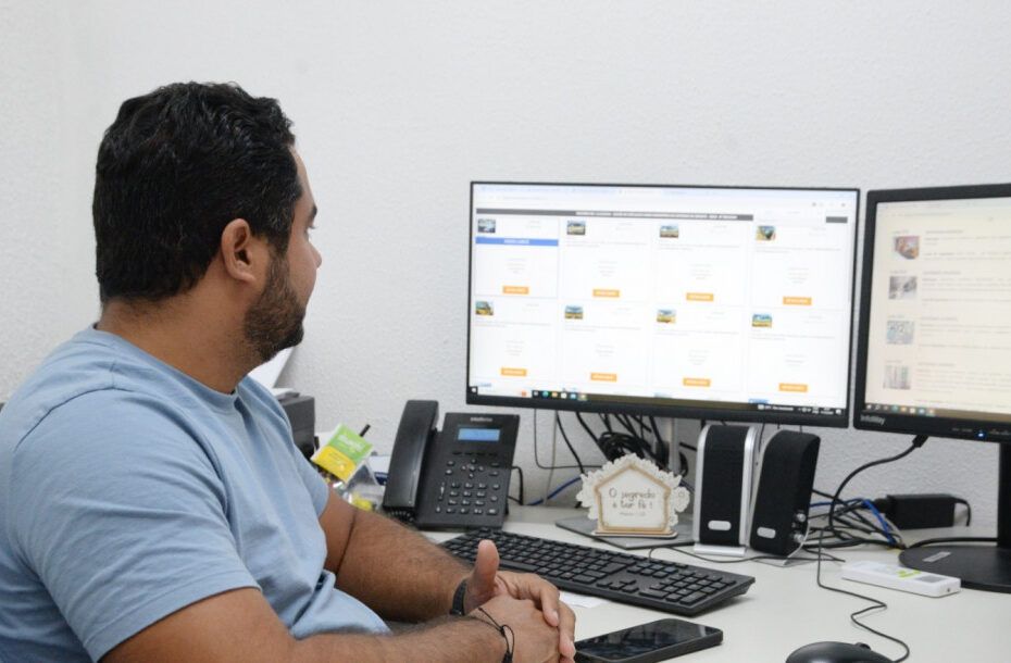 IV Leilão de Bens Móveis Inservíveis