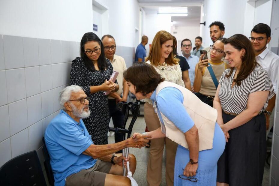 Saúde Itinerante: prefeita Emília Corrêa visita Unidade de Saúde da Família do Augusto Franco