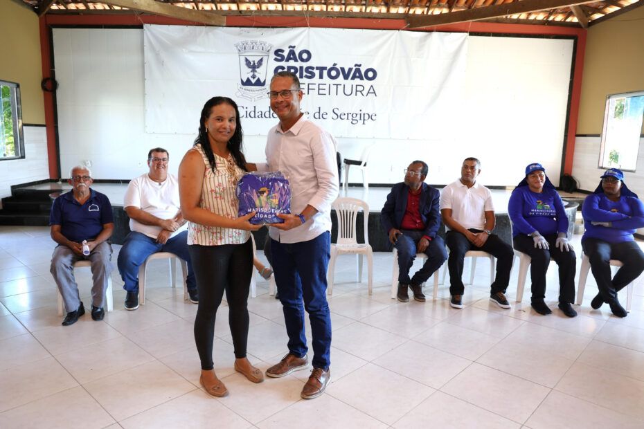 São Cristóvão faz história com entrega inédita de EPIs para marisqueiras