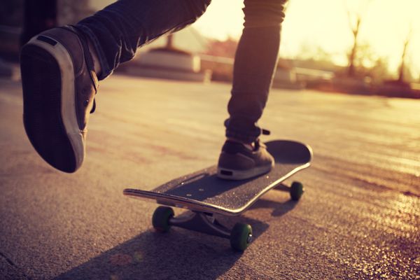Nova pista de skate em Riachuelo transforma praça e atrai praticantes, reforçando compromisso e Petinho com o esporte