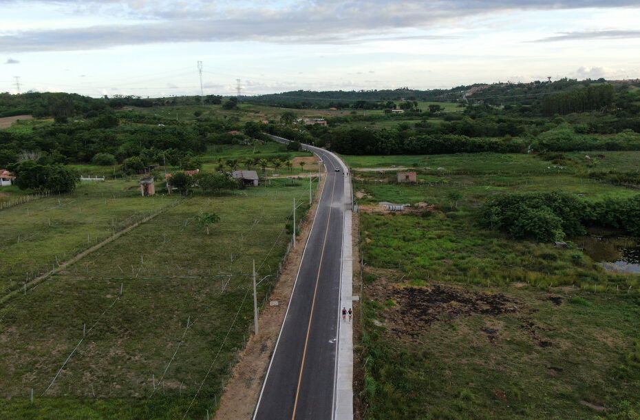 Governo de Sergipe entrega obras