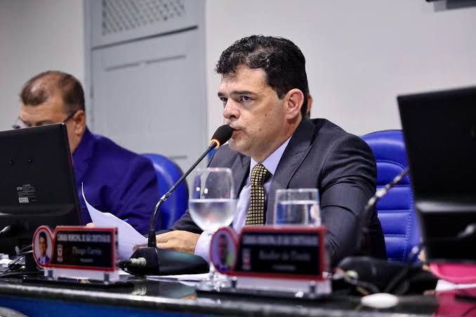 Sancionada lei de Thiago Corrêa sobre uso medicinal da Cannabis