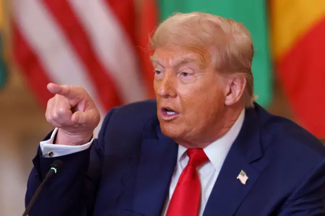 Trump impõe tarifa de 50% ao Brasil e derruba índices futuros dos EUA nesta quinta-feira (10)