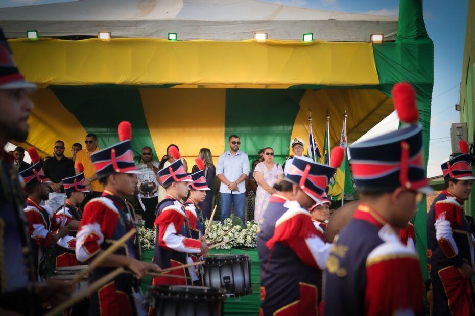 Riachuelo celebra Desfile Cívico com mais de 1.800 alunos nas ruas da cidade