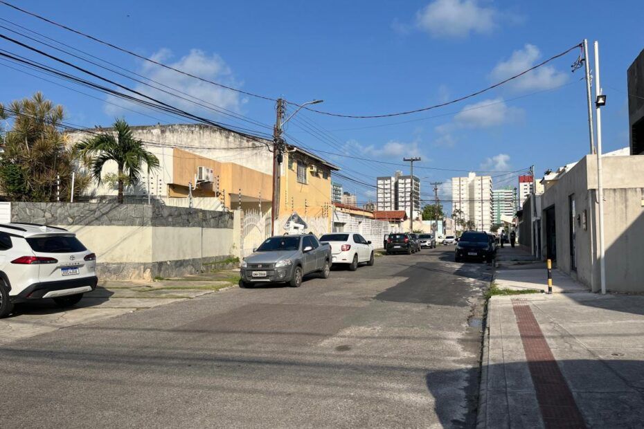 Rua Péricles Muniz Barreto no bairro Salgado Filho passa a ter mão única em Aracaju