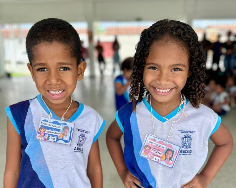 Semana da Criança em Aracaju tem espetáculo Divertidamente 2 encantando alunos da rede municipal