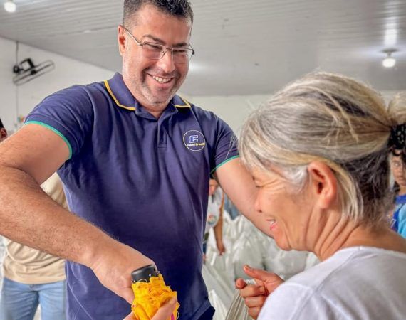 Rogério Sobral entrega 10 mil toneladas de alimentos em Ribeirópolis