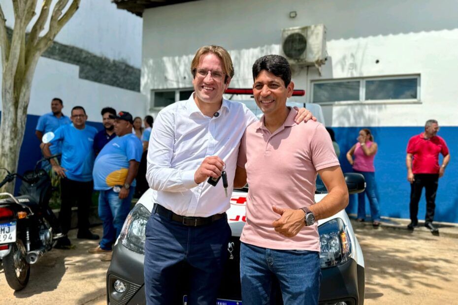 Deputado Marcelo Sobral entrega ambulância nova para fortalecer a saúde em Salgado